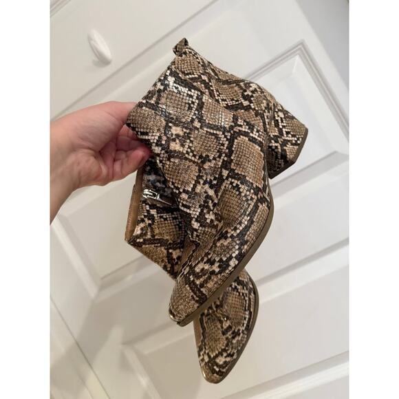 Snake Ankle Booties Size 8 1/2 - Picture 2 of 6